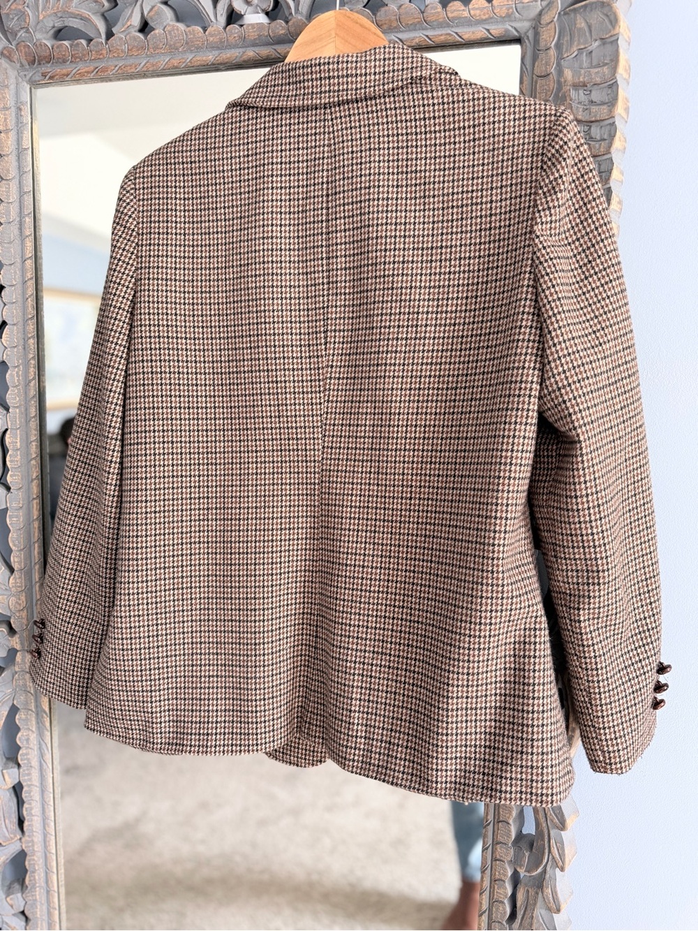 Vintage Houndstooth Tailored Blazer - Picture 13 of 13